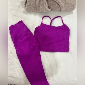 Beyond Yoga Spacedye set - heather magenta/purple color, size S in both